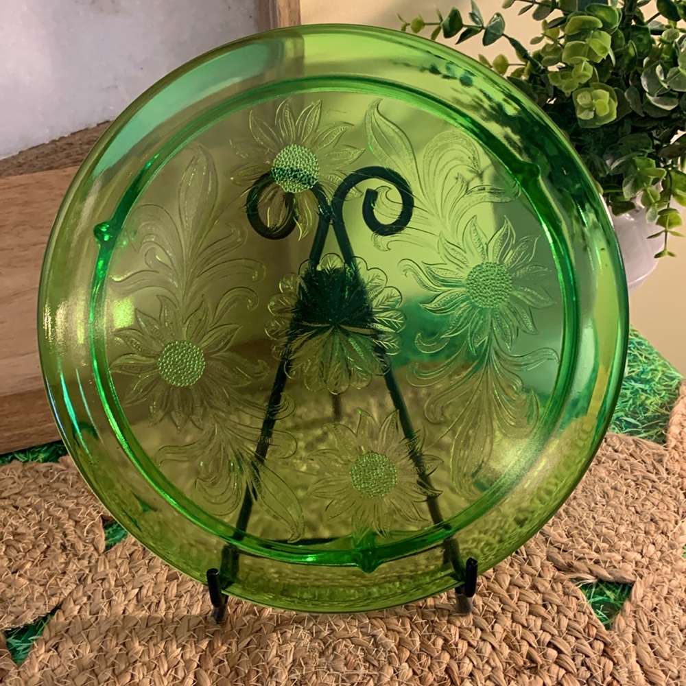 Vintage Jeanette GREEN cake stand plate, floral pattern, depression glass, EUC